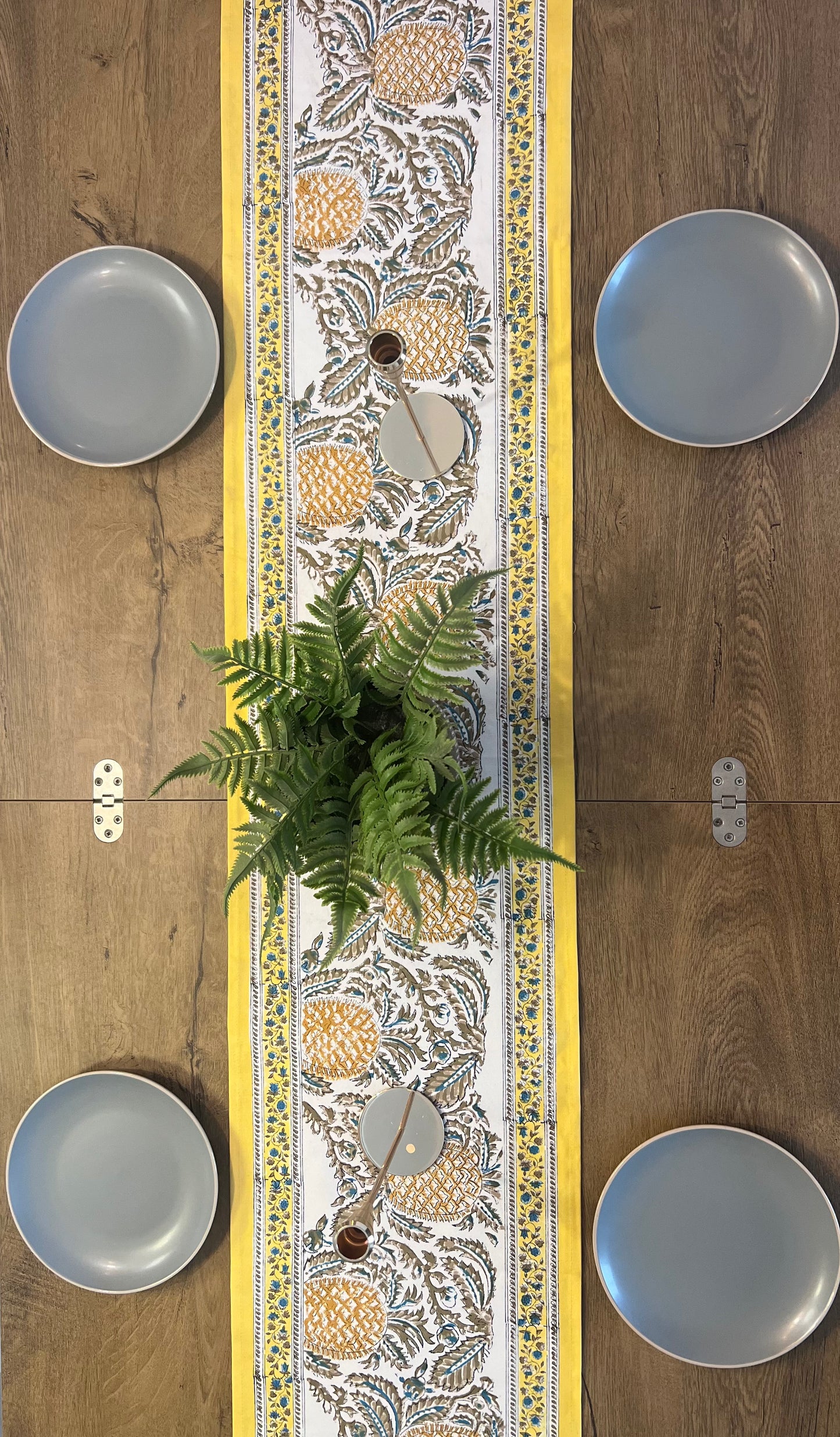 Pītāmbari -Table Runner