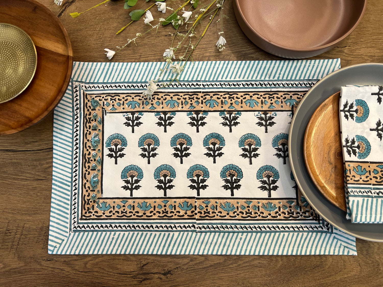 TABLE MATS